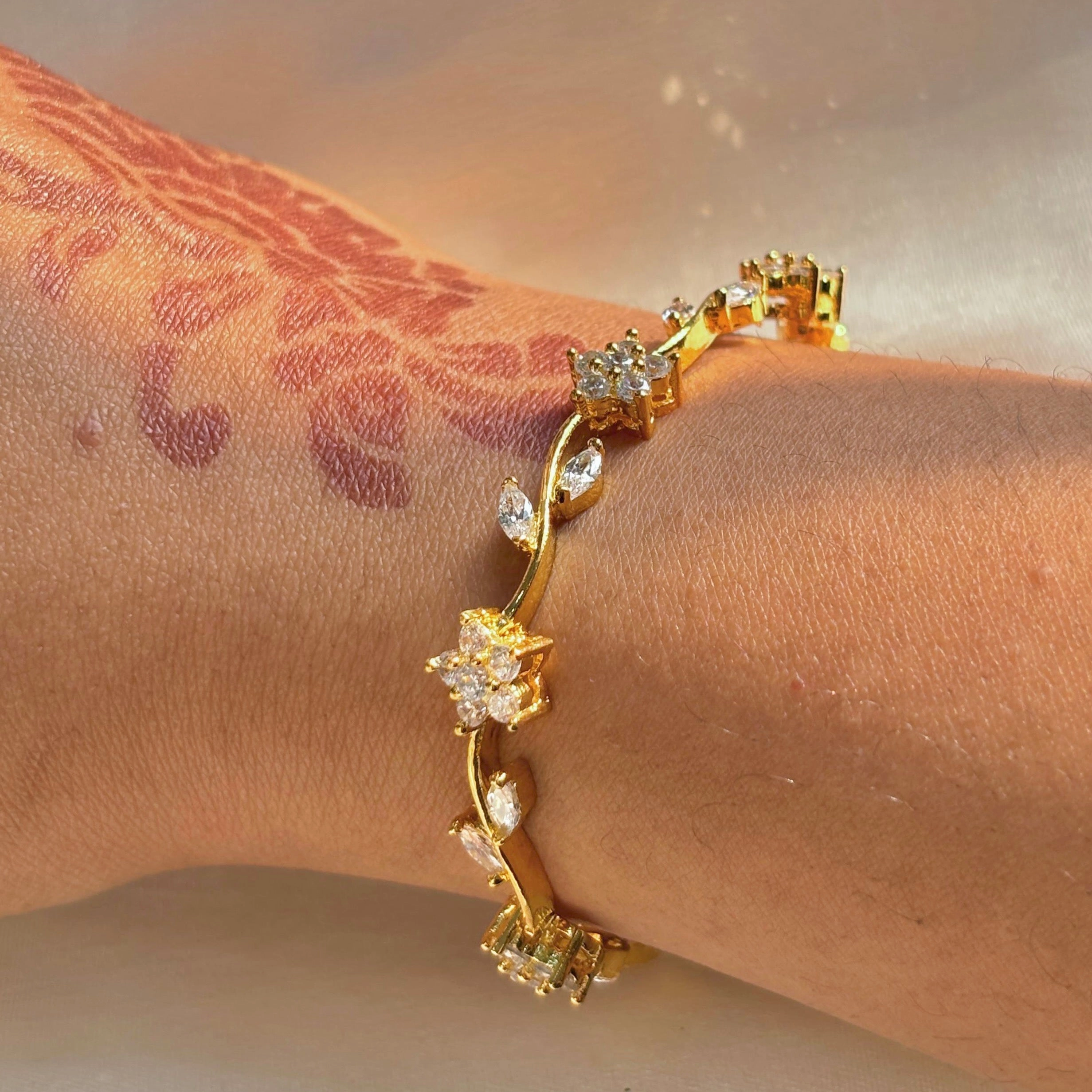 Starlight garden tennis bracelet Festive Touch