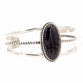 Glamorous Design Sophisticated Jewelry Design Walter Vandever Navajo Handmade Sterling Silver Onyx Cuff Bracelet