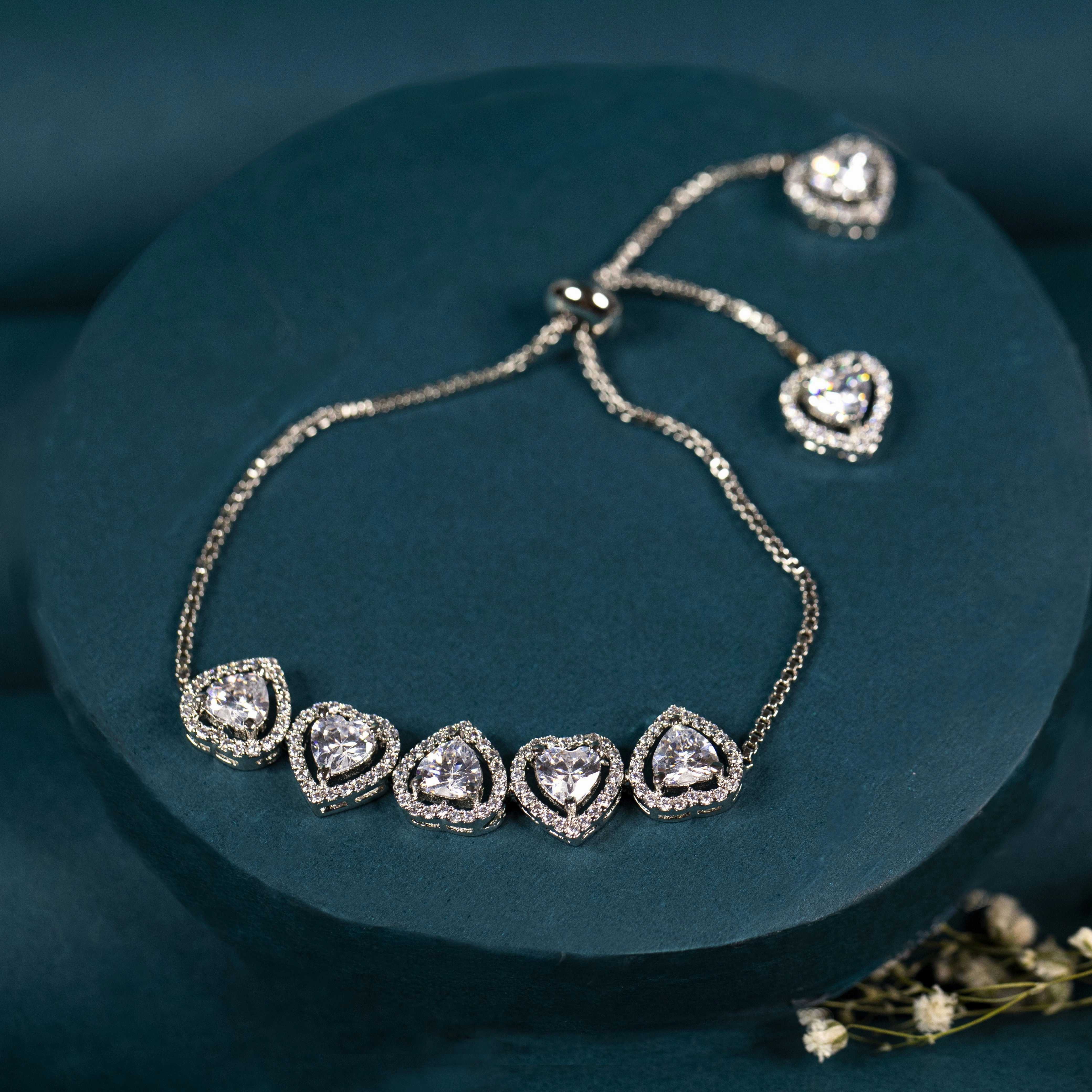 Fashionable Piece Valentine's heart charm bracelet