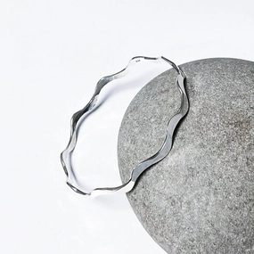Via Taxco Light Wavy Bangle Urban Favorite