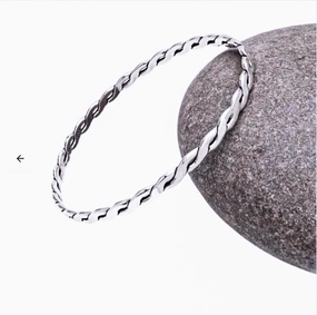 Luxury Finish Shine Via Taxco Twisted Sterling Bangle