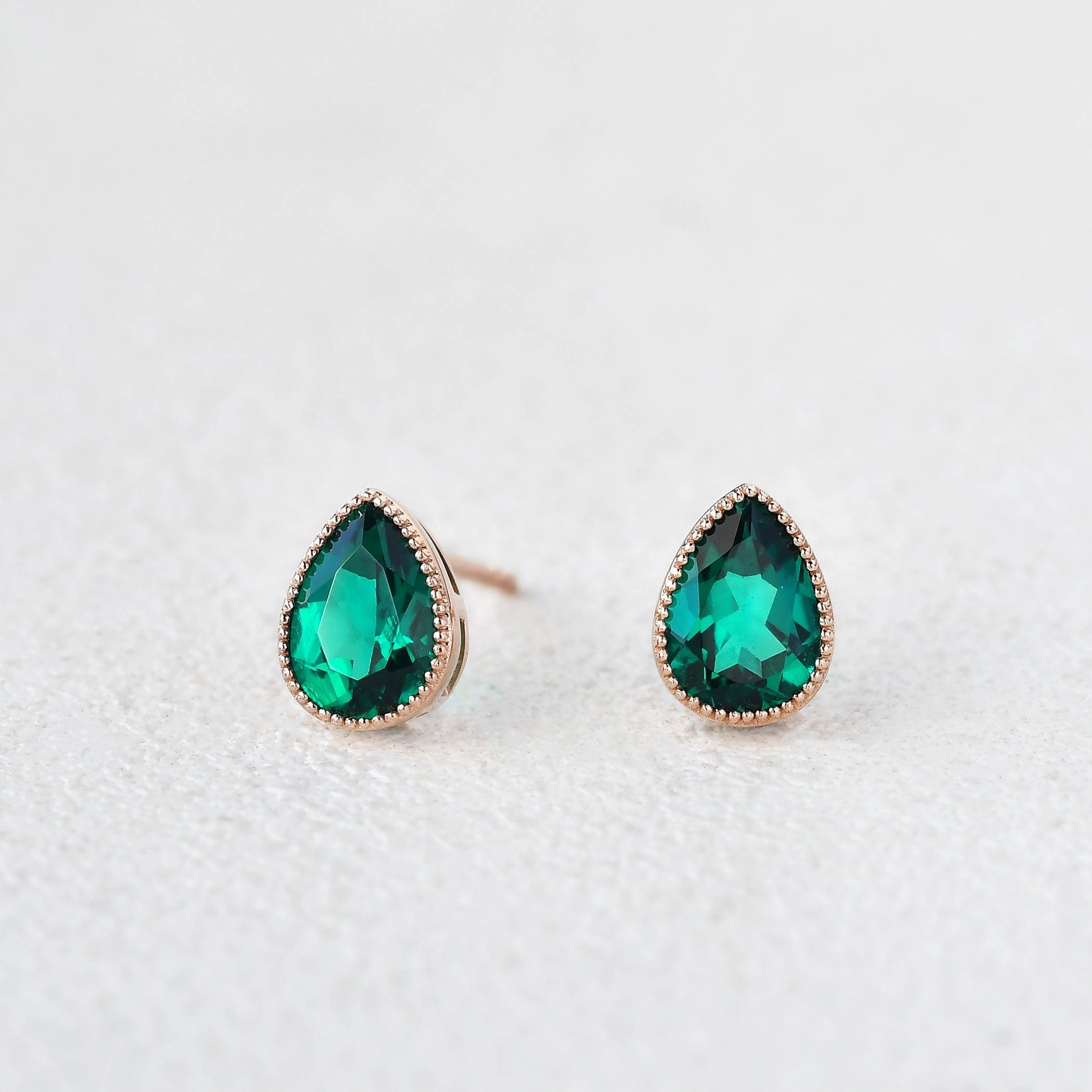 Felicegals Emerald Vintage Earrings Set 2pcs Polished Details