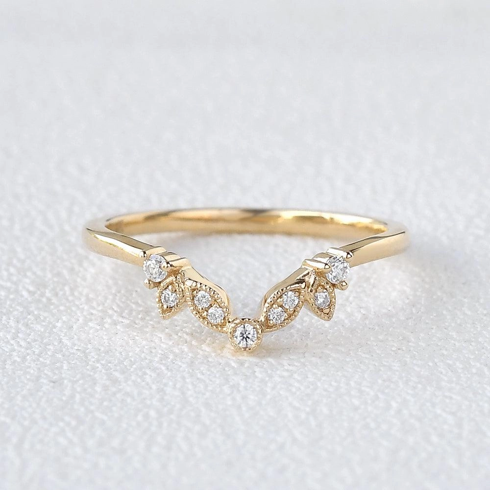 Vintage Style Vine Leaf Moissanite Rose Gold Wedding Band
