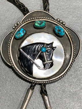 Neutral Vibe VINTAGE NATIVE AMERICAN INLAY HORSE BOLO STERLING SILVER