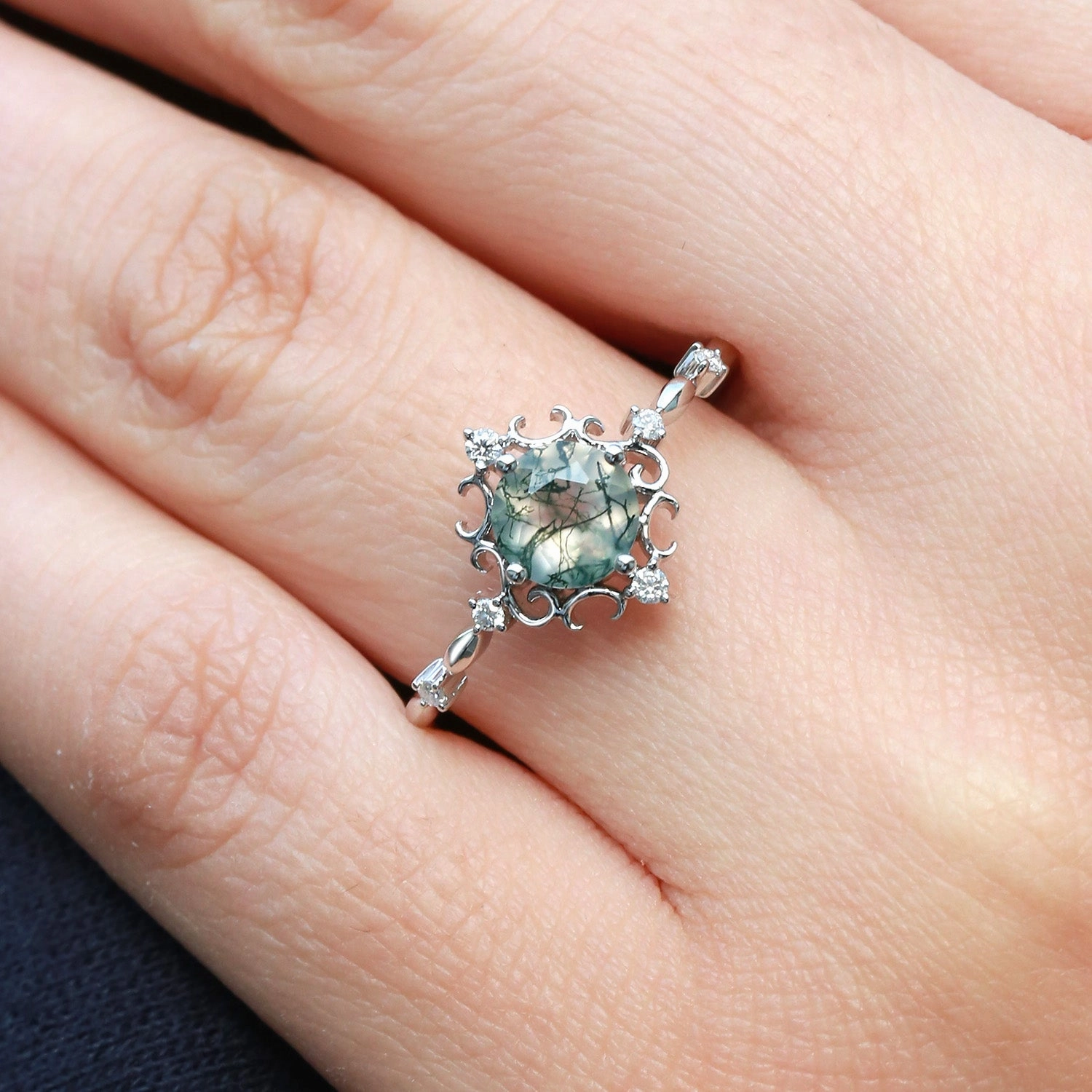 Vintage Round Cut Moss Agate Engagement Ring Timeless Features