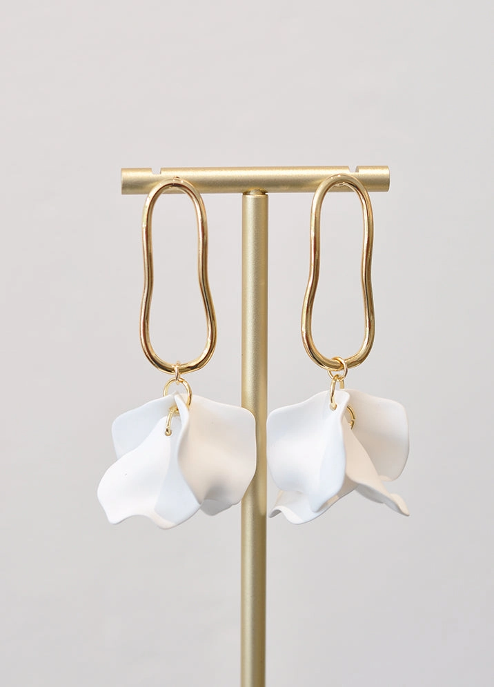 premium design Elsa Earring