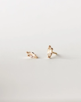 Precious Gem Fall Mood White Sapphire Leaflet Studs