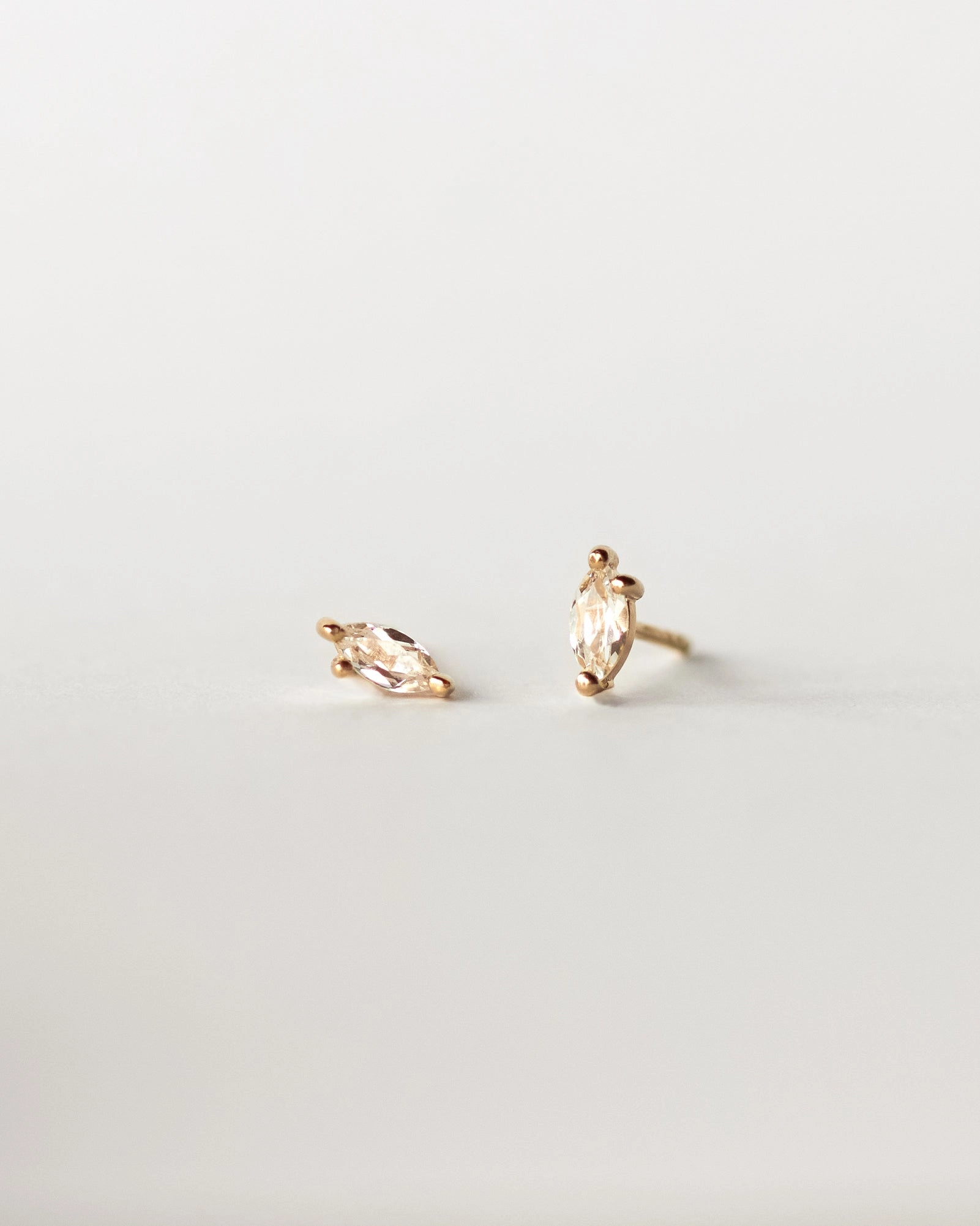 Precious Gem Fall Mood White Sapphire Leaflet Studs